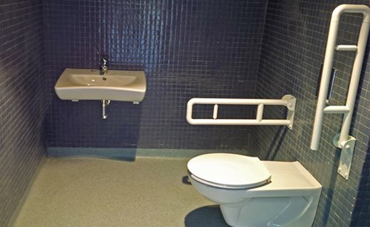 Design and production of bathrooms for hospitals